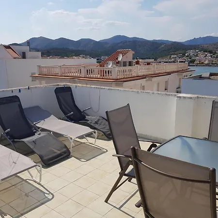 Apartment Trafalgar - Luminoso Y Muy Amplio En El Mismo Centro Del Puerto De Llanca, A Pocos Metros De La Playa - Es-228-201 Llanca